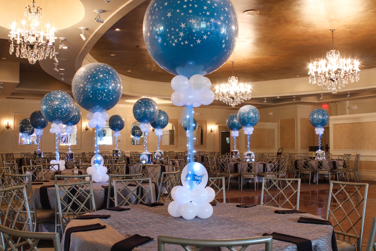 Centerpieces With Balloons 102