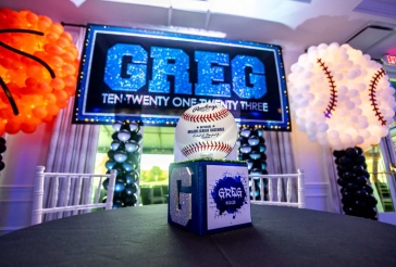 Mini Baseball Centerpiece