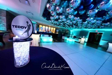 Logo LED High Top Centerpiece