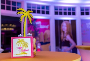 Palm Tree High Top Centerpiece