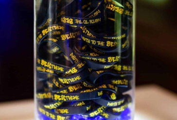 Bracelet Lounge Centerpiece