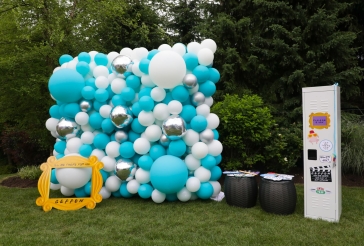 Organic Turquoise Balloon Wall