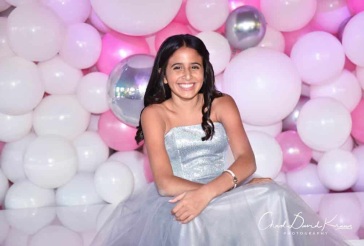 Light Pink and Silver Organic Balloon Wall