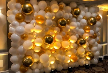 White and Gold Organic Balloon Wall