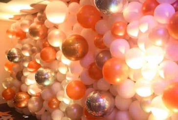 LED Organic Balloon Wall
