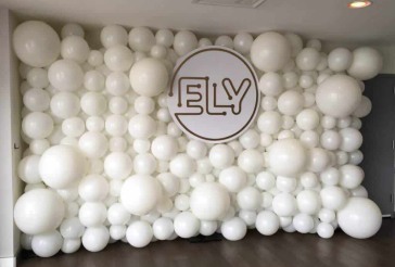 Organic White Balloon Wall