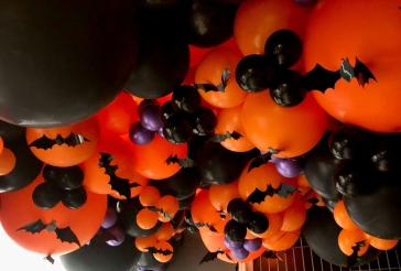 Balloon Garland Ceiling Sculpture