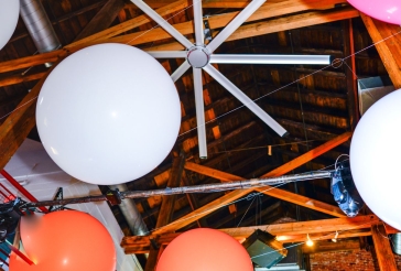 Large Balloons Ceiling Treatment