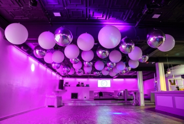 Balloons and Orbz Ceiling Treatment