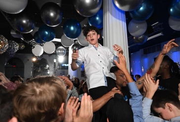 Bar Mitzvah Ceiling Balloon