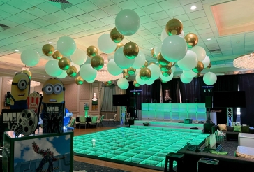 Gold and White Ceiling Balloon Treatment