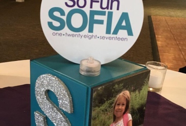 Mini Cube Centerpiece