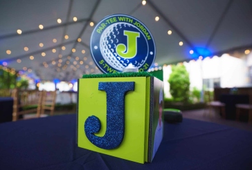 Mini Cube Lounge Centerpiece