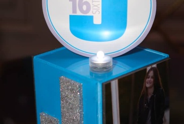 Mini Cube Centerpiece