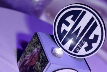 Mini Cube Lounge Centerpiece