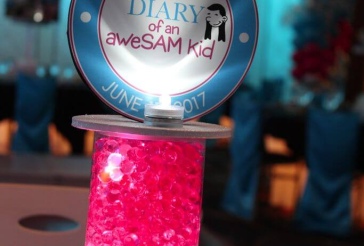 Mini Logo Centerpiece