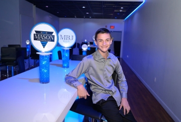 LED Custom Logo Centerpiece for Lounge