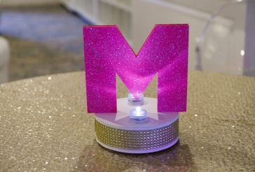 Glitter M Centerpiece