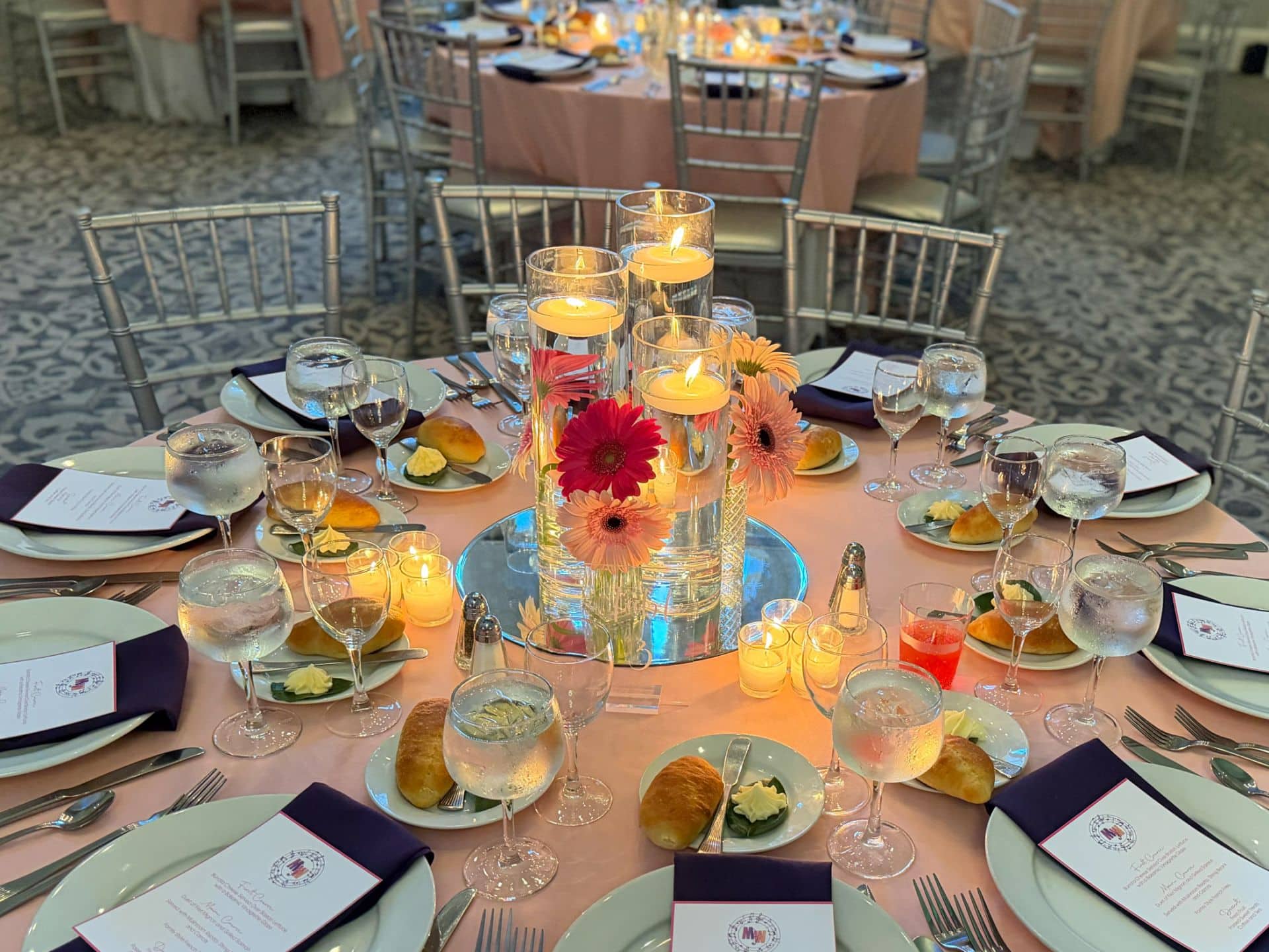 gerber-daisy-centerpiece
