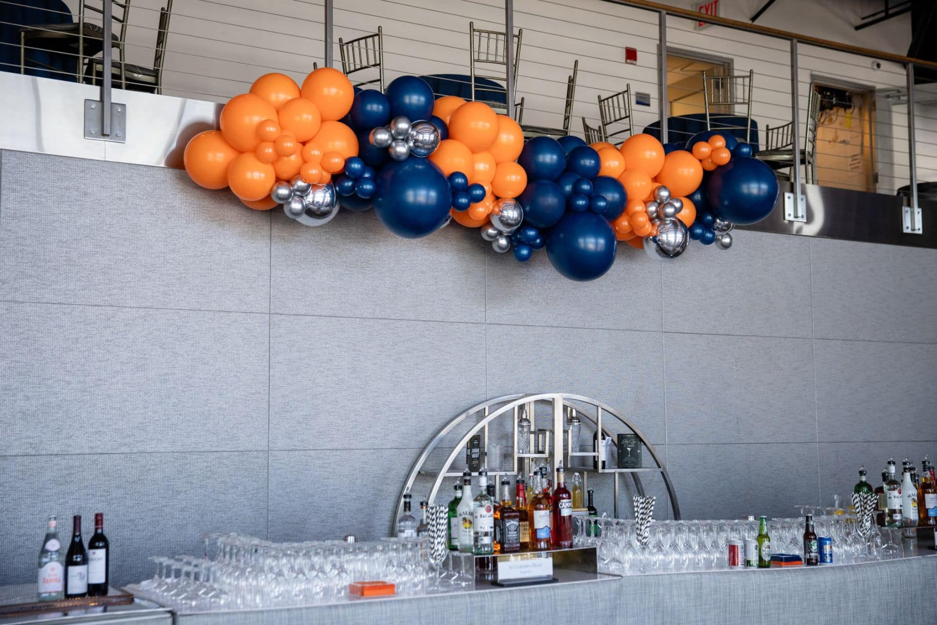 bar_balloons