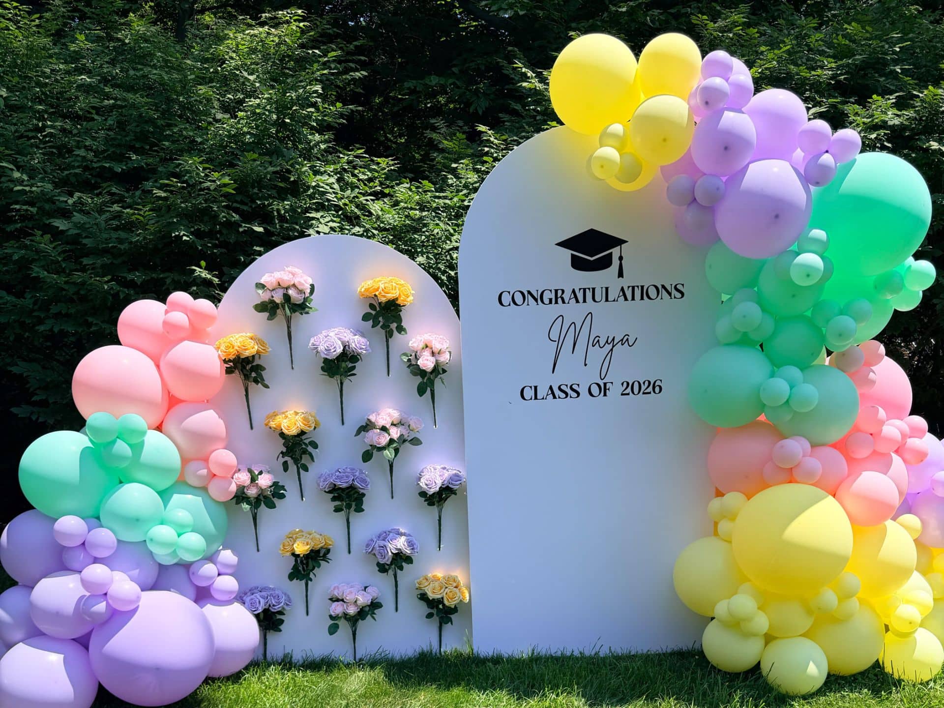 floral-graduation-garland