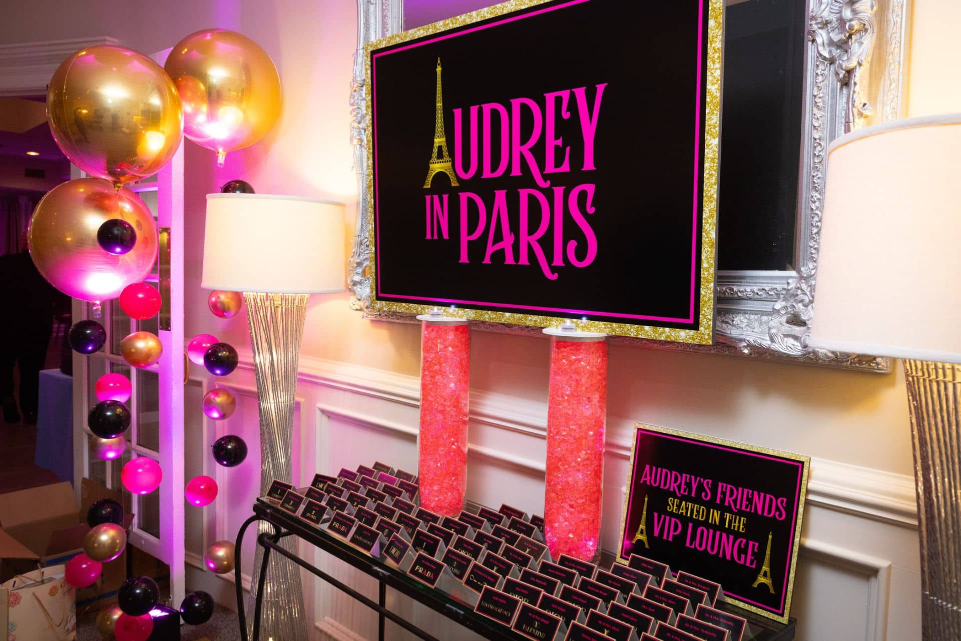 Audrey In Paris Seating Card Display