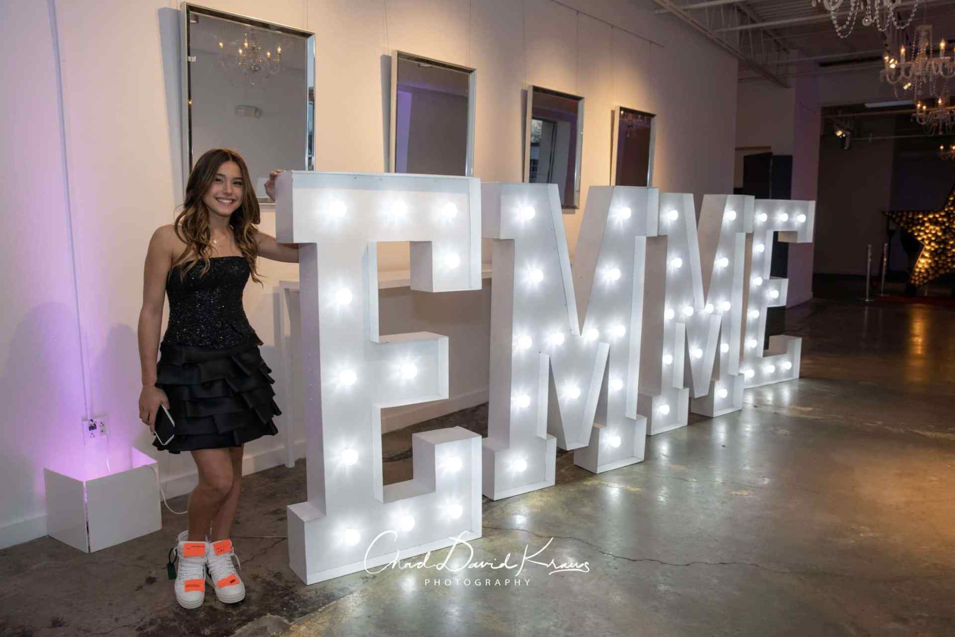 Illuminated marquee letters display