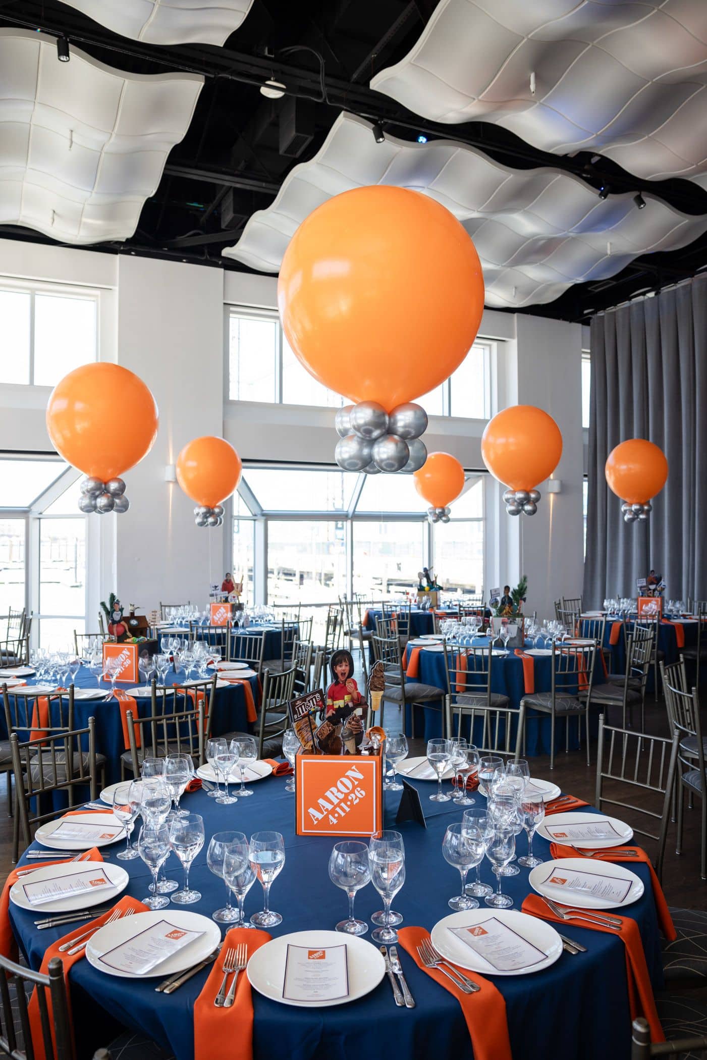 orange_balloons