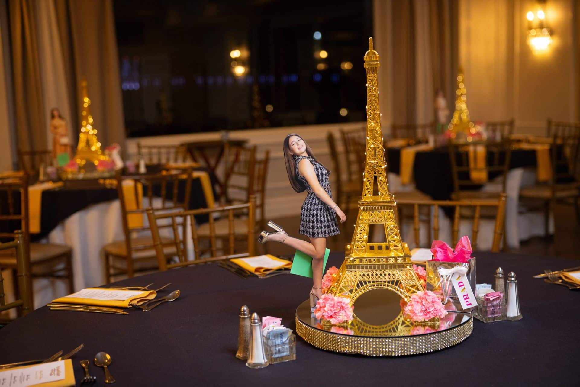 paris_theme_centerpiece