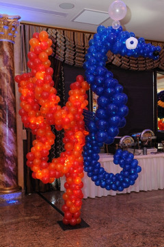 Underwater Themed Sea Horse & Coral Balloon Sculptures