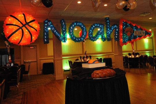 Basketball Balloon Sculpture, Name in Balloons & Knicks Balloon Sculpture Pennant