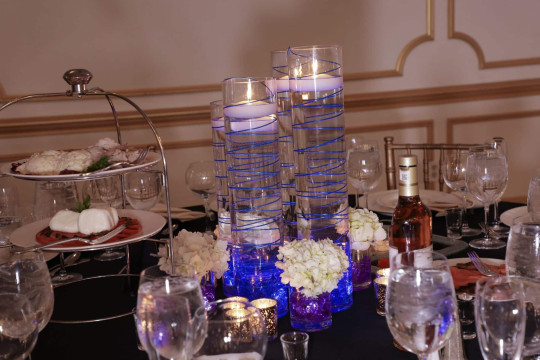 LED Wire Centerpiece with Hydrangeas and Floating Candles