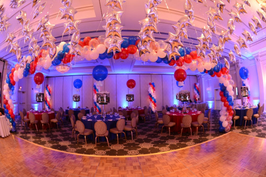 Baseball Stadiums Themed Bar Mitzvah with Alternating Red & Blue Balloons at Pearl River Hilton