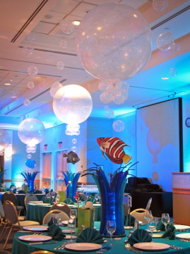 Underwater Bubbles Centerpiece with Balloon Grass & Floating Fish