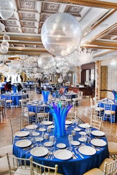 Underwater Bubble Balloon Centerpieces with Balloon Grass & Floating Fish