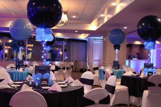 Lacrosse Balloon Centerpieces with Custom Logo in Base & Table Signs