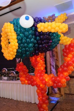 Underwater Theme with Fish Balloon Sculpture