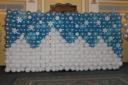 Winter Themed Balloon Wall with Snowflakes