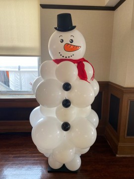 Snowman Balloon Sculpture for Winter Wonderland Themed Corporate Event