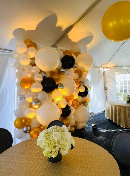 Gold Organic Galloon Wall With Black & White Accents