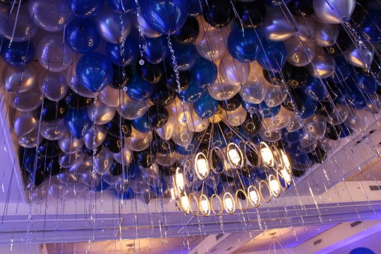 Blue, Black & Silver Ceiling Balloons with Shimmer Ribbon & LED Sparkle Ribbon at Willow Ridge Golf Club