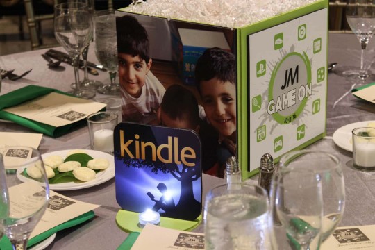 Kindle App Table Signs for iPhone Themed Bar Mitzvah