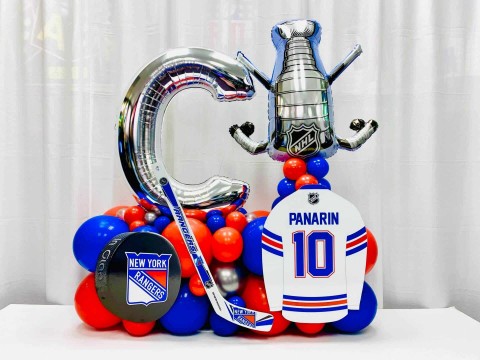 Hockey Themed Fancy Balloon Bouquet with Custom Cut Out Jersey