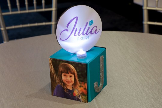 Custom LED Mini Photo Cube with Logo Topper Centerpiece for Lounge Set Up