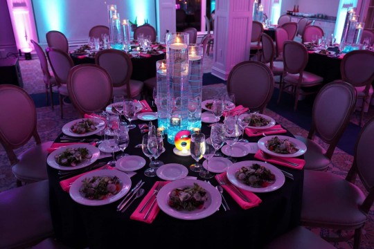 LED Wire Centerpiece With Floating Candles