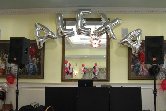 Mylar Name in Balloons Arch