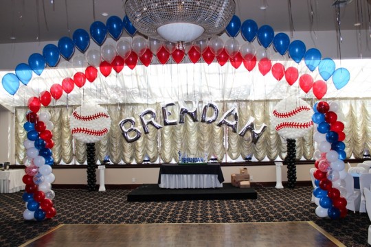 Mylar Name in Balloons with Baseball Balloon Sculptures