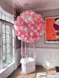 Beautiful Hot Air Balloon Sculpture for First Birthday