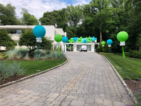Free Standing Balloons Around Driveway for Outdoors Adult Birthday Party