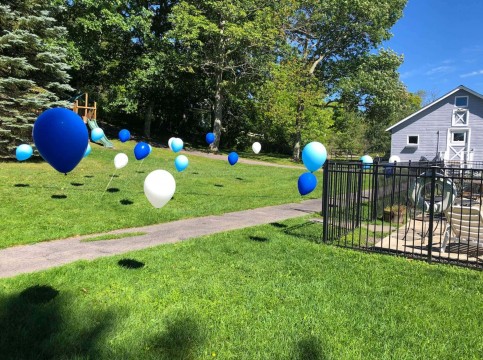 Shades of Blue Balloon Scape for Drive By Birthday Celebration